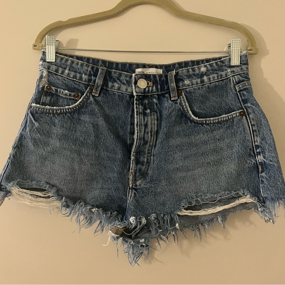 Zara shorts size 6 US